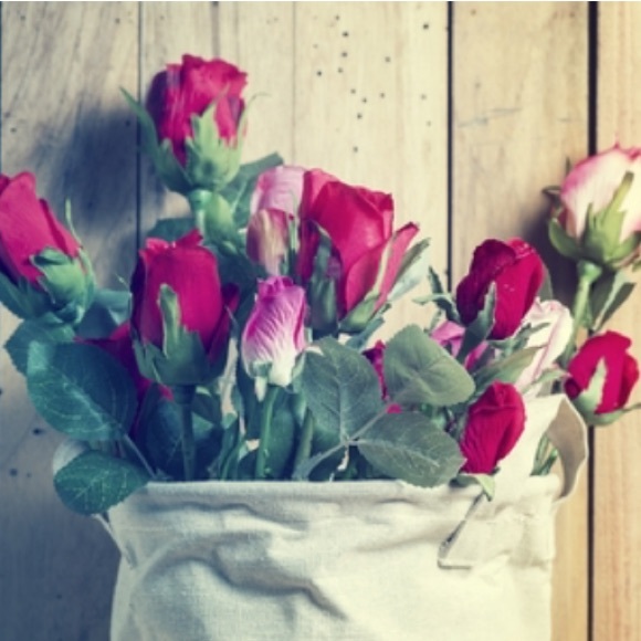 Like❤️to BOOKMARK my closet! - Picture 2 of 12